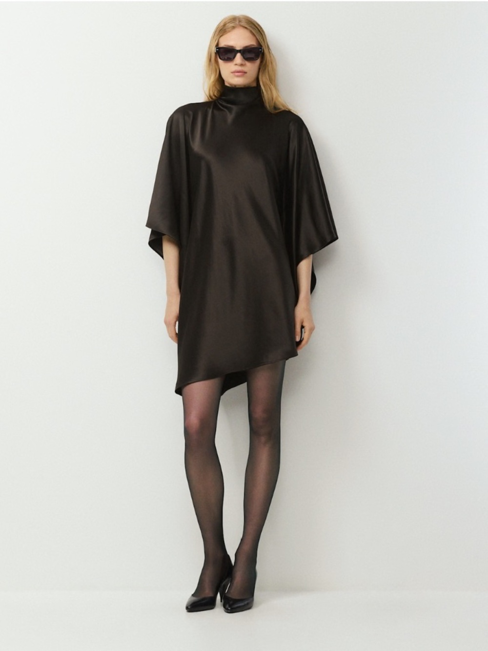 Aritzia Ten Fan Satin Mini Dress Size Medium Rich Mocha Brown NWT (W)